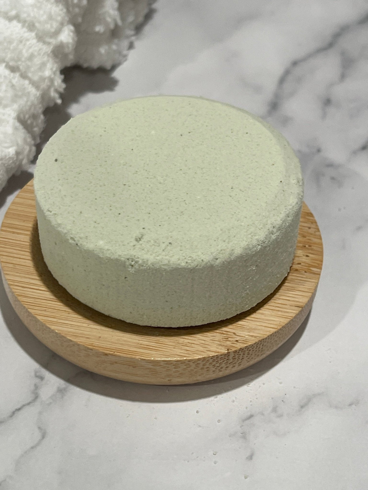Round Bamboo Shower Steamer Tray - Sea Spray Soap